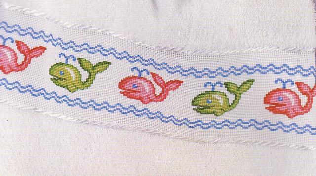 Вышивка на полотенцах в технике креста с подборкой красивых схем и бордюров